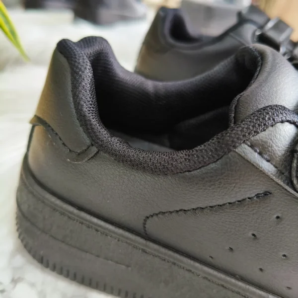 Calzado Con Velcro Colegial Negro