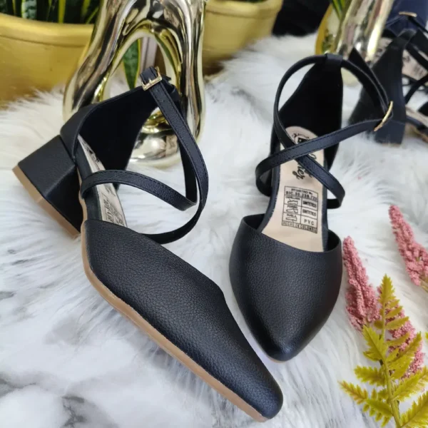 Calzado de Tacón Negro