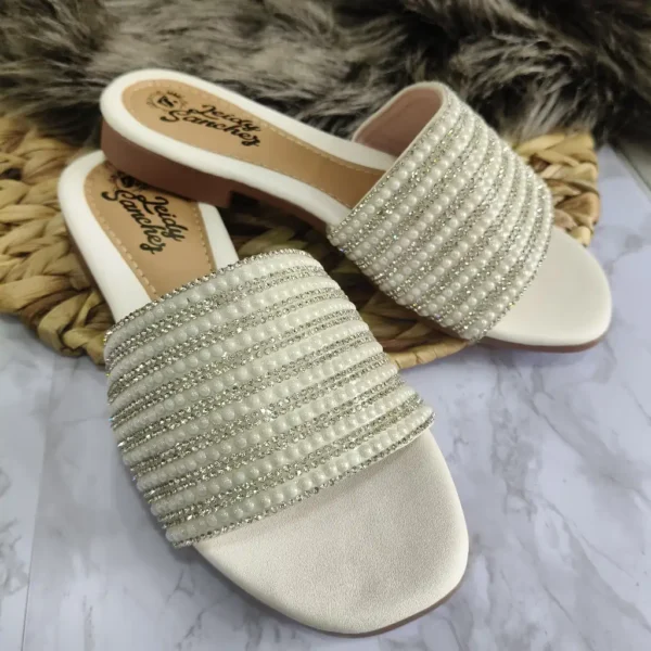 Sandalia Plana Talco con Correas Brillantes