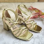 Zapatos de Tacón Dorado Tipo Cubano