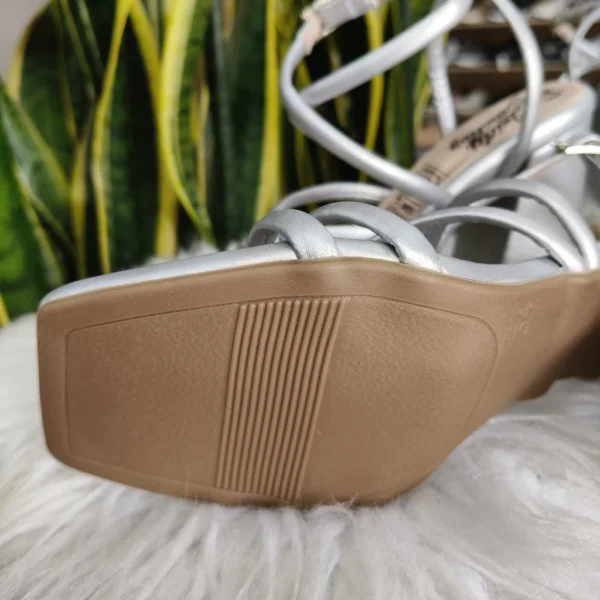 Tacón Cubano Plateado