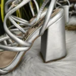 Tacón Cubano Plateado