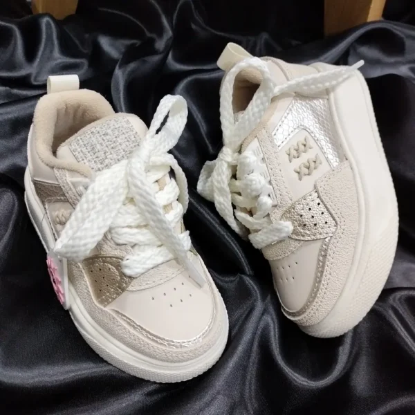 Tenis Infantil Champán para niña