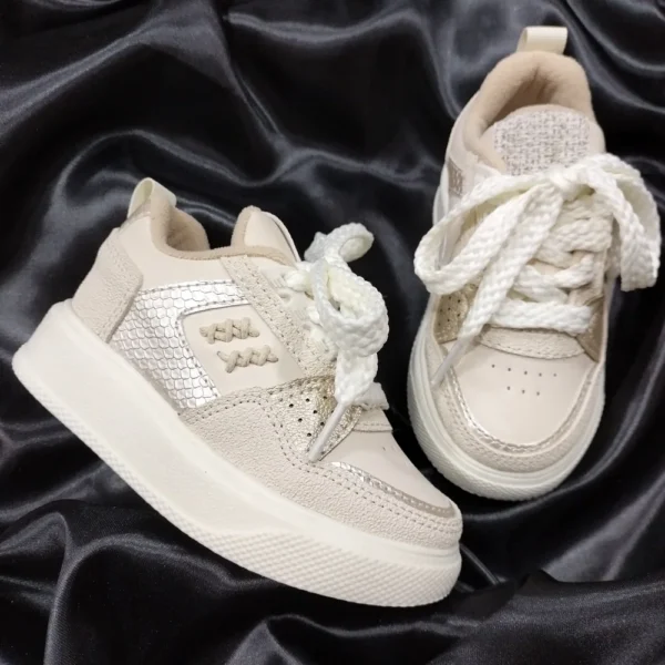 Tenis Infantil Champán para niña