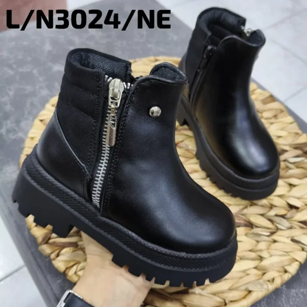 Botines Negros con Cierre Lateral