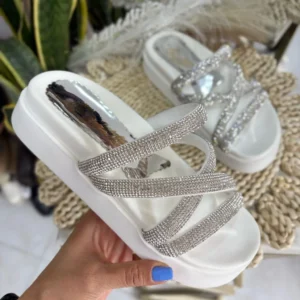 LS-07-25- TAL Sandalia Canoa Blanca con Tiras Brillantes