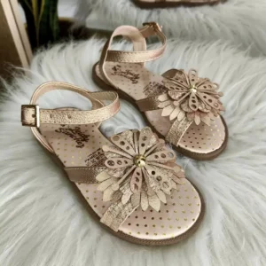 Sandalia Infantil Dorada con Flor Decorativa