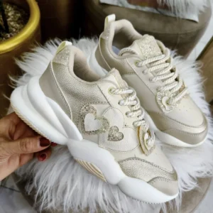 RN-223 ANGELA Tenis Zapatillas con Apliques de Corazón