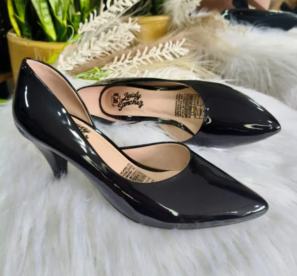 Zapatos de Tacón en Charol Negro para mujer