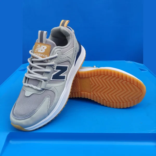 Tenis Zapatillas deportiva Gris